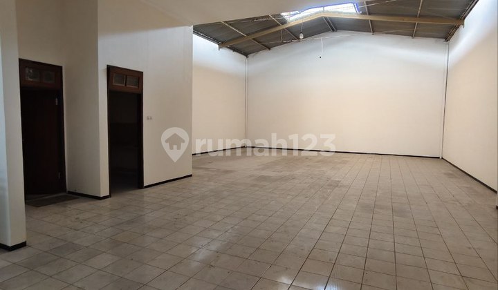 For Rent Ready-to-Use Business Space on Main Street, Blimbing Area, Malang For Rent Ready-to-Use Business Space on Main Street, Blimbing Area, Malang