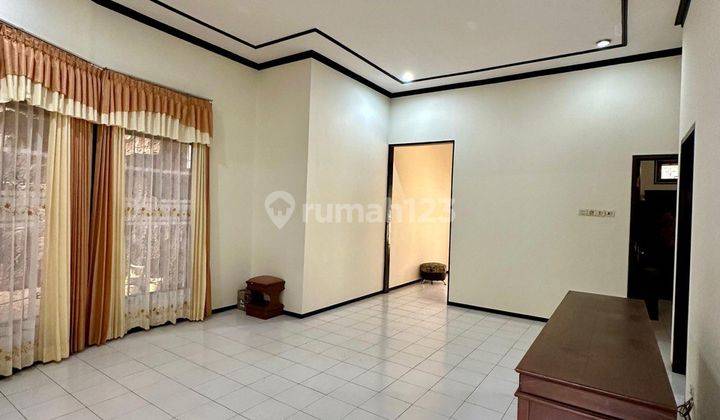 Dijual Rumah Terawat Full Kayu Jati Selangkah Dari Raya Tidar, Malang 2