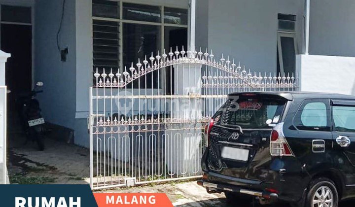 Dijual Rumah Terawat Siap Huni  Di Villa Bukit Sengkaling, Malang 1