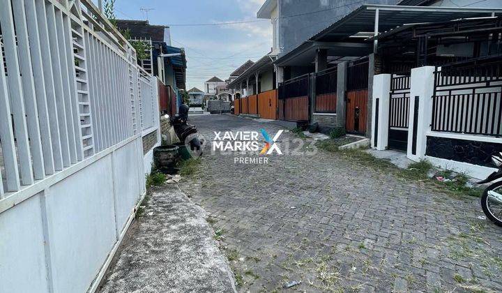 Dijual / Disewakan Rumah Semi Furnished Siap Huni Jalan Bunga-Bunga, Suhat Malang
 2