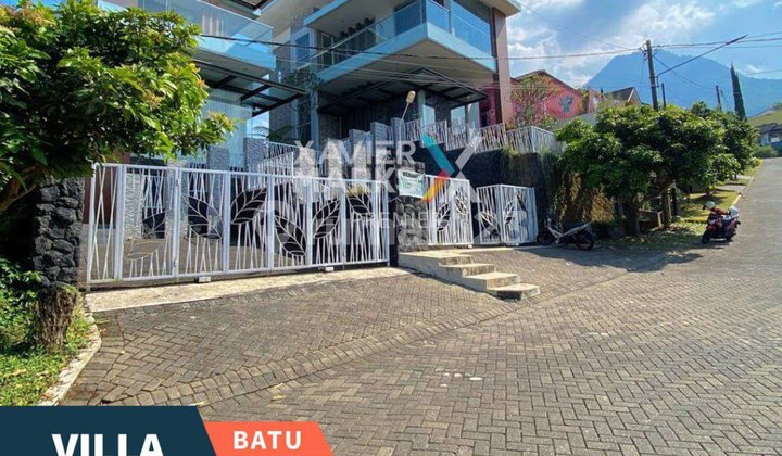 For Sale Spacious Furnished Villa Near Jatim Park 2 in Junrejo Batu
