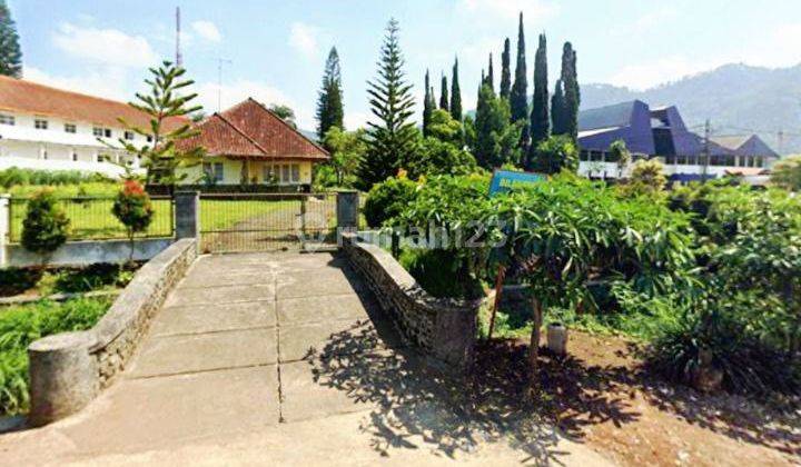 Dijual Villa Luas Hitung Tanah Saja Di Jantung Kota Batu 2