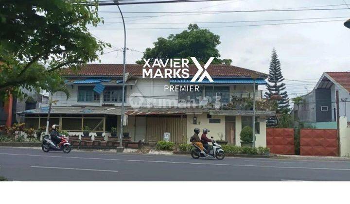 Dijual Hitung Tanah Ruang Usaha (Eks Garasi) & Rumah di Nol Jalan Raya Ir. Soekarno - Batu, Malang
 1