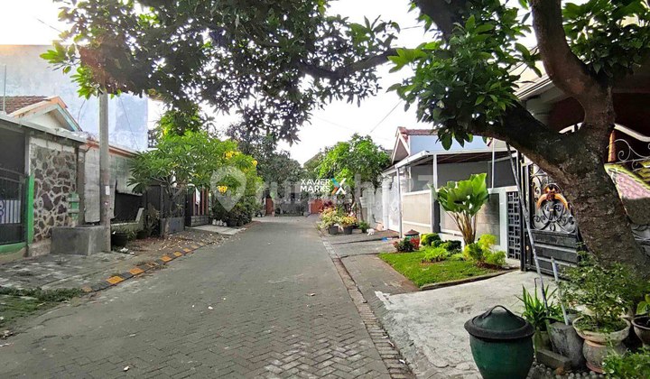 For Sale Fast, Ready-to-Occupy House in the Elite Araya Housing Complex, Malang 2