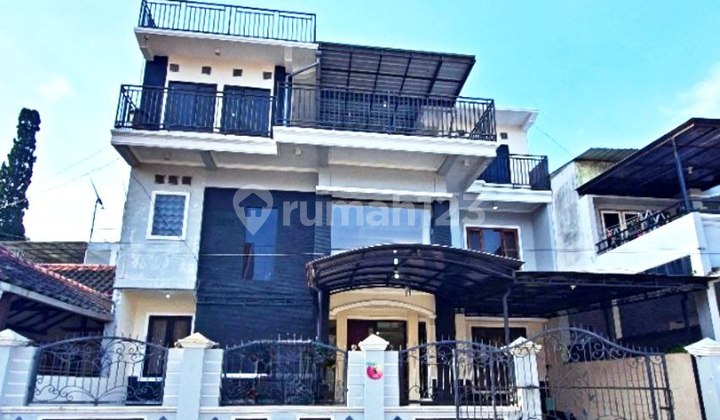 Quick Sale Spacious Villa, Majestic Mountain View in Punten, Batu City