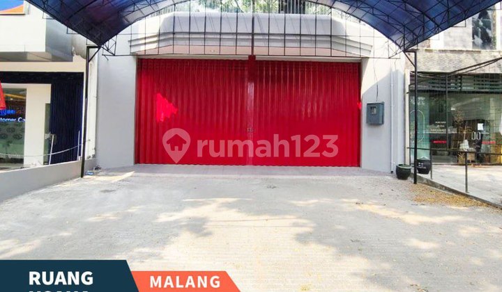 For Rent Ready-to-Use Commercial Space on Main Road in Blimbing Area, Malang For Rent Ready-to-Use Commercial Space on Main Road in Blimbing Area, Malang
