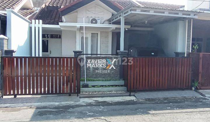 Dijual Rumah Cantik Terawat
di Taman Sulfat - Malang 1