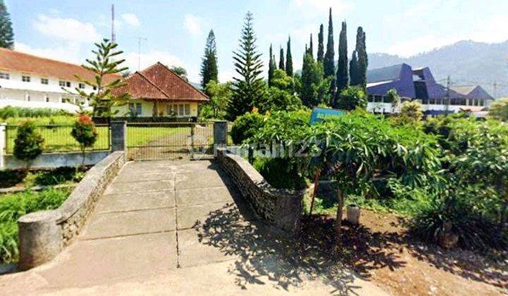 Dijual Villa Luas Hitung Tanah Saja Di Jantung Kota Batu 1