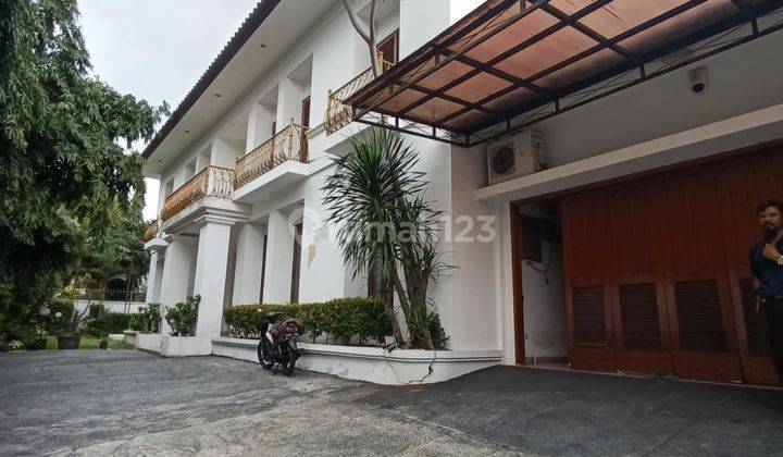 Dijual rumah di Simprug Jakarta Selatan Bagus 3