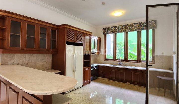 Dijual Rumah mewah di Simpang golf Jakarta Selatan tanah luas 15