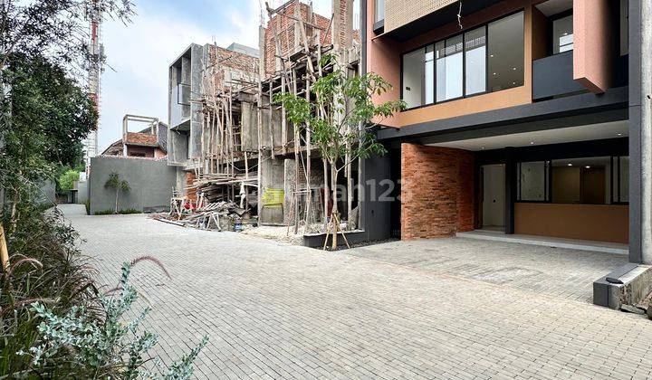 Rumah Baru Modern Minimalis Di Ampera Tb Simatupang 1