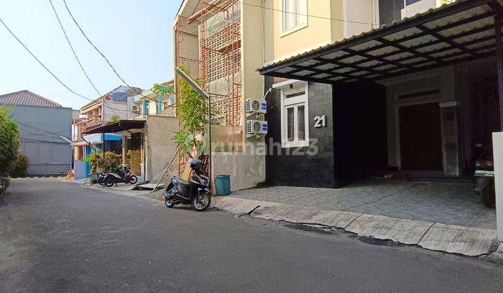 Dijual Rumah Secondary Bagus Dalam Cluster Area Kramat Jati  1