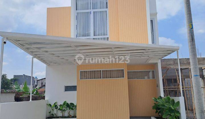 Rumah  SHM 5 Menit ke Tol Pasteur kota Bandung 2 Lantai Furnished 1