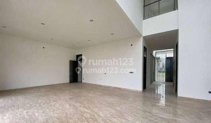 Rumah dijual 3 lantai cluster chopin signature, view laut  2