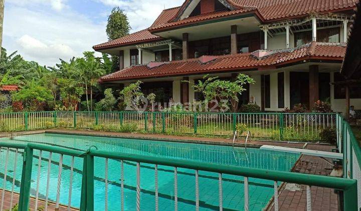 Rumah 2 Lantai Ada Kolam Renang Harga Murah Pondok Labu 1