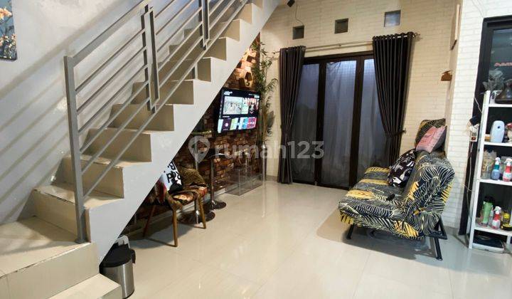 Rumah Modern Minimalis 2 Lantai di Margahayu Raya Metro 1