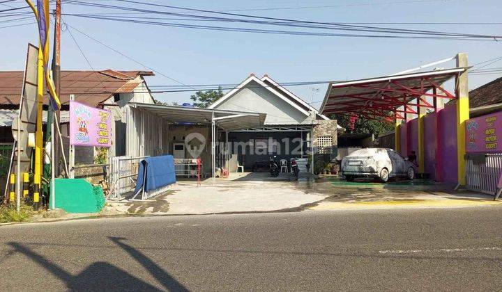 Dijual Rumah Luas dan tempat Usaha Strategis di Jakal km 17 Pakem 1