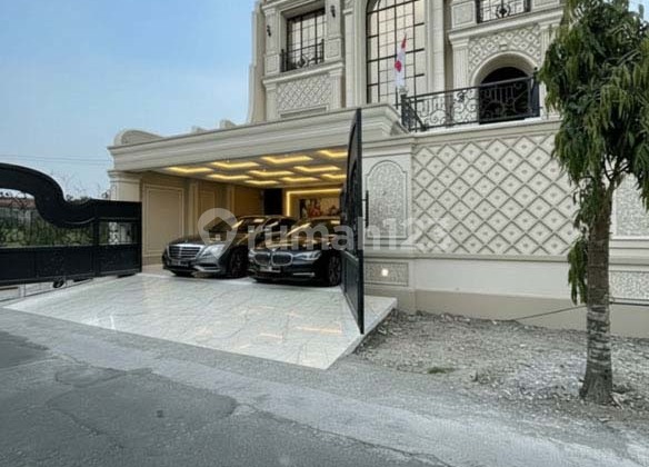 Rumah Mewah Lux 3 Lantai dekat Pusat Kota Jogja 2