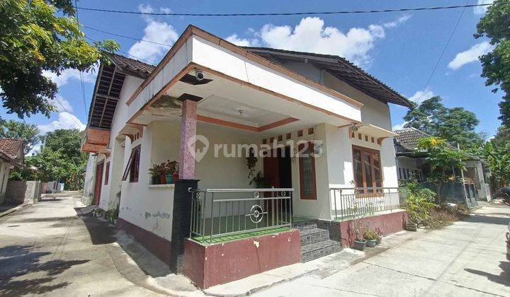 Rumah Tanah Luas Dekat Kampung Flory Utara Rsa Ugm 1