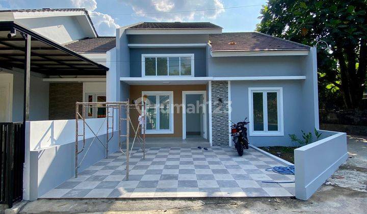 Rumah Baru Cantik Minimalis Modern Perumahan Purwomartani 1