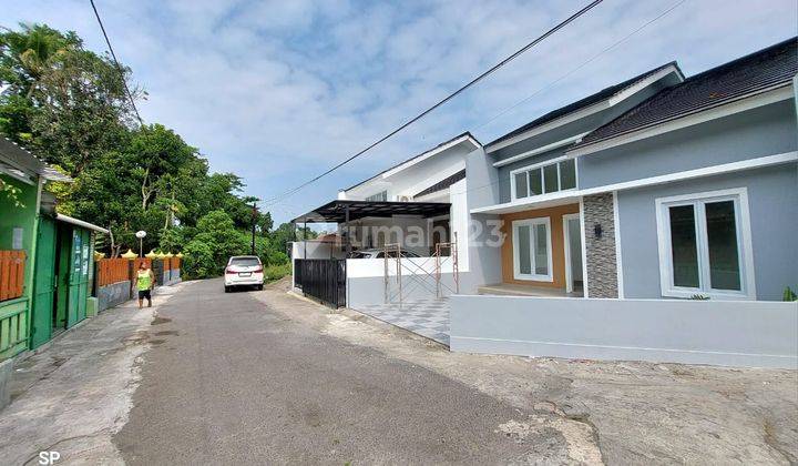 Rumah Baru Cantik Minimalis Modern Perumahan Purwomartani 2