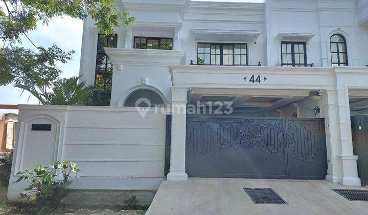 Rumah MEWAH ala SULTAN Full Furnished dekat Kota Jogja 2