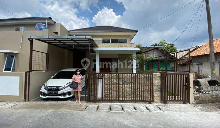 Rumah strategis Jl kabupaten Jaten sleman dkt RSA UGM 1