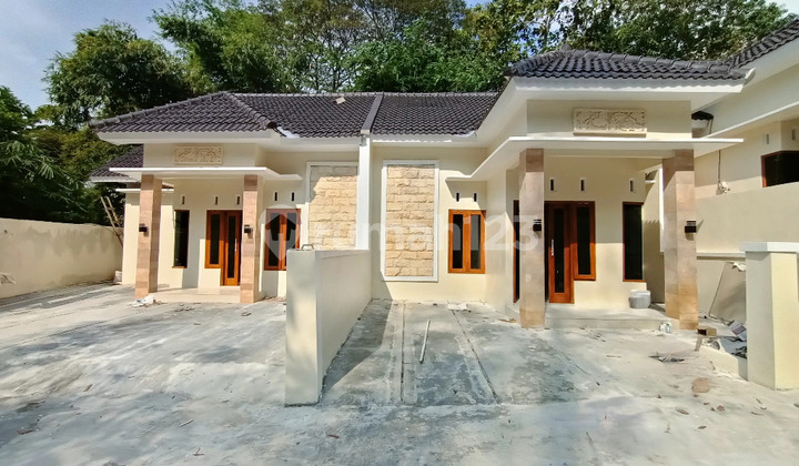 Rumah siap huni Graha Sejati 5 – Rumah Mewah Harga Murah Moyudan Sleman 1