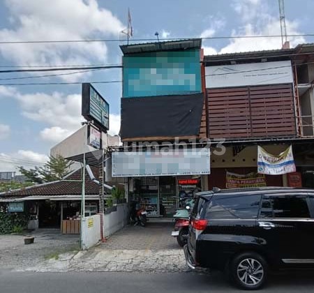 2-STORY SHOPHOUSE IN A STRATEGIC LOCATION NORTH OF JOGJABAY – NEAR MODEL ELEMENTARY SCHOOL