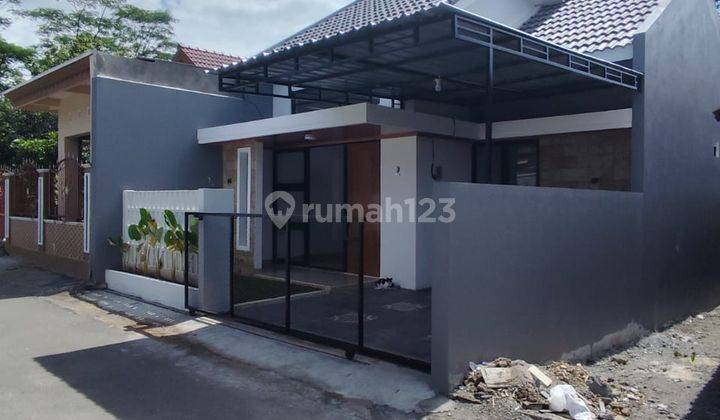 Rumah Cantik Minimalis Modern Cebongan Sleman 2