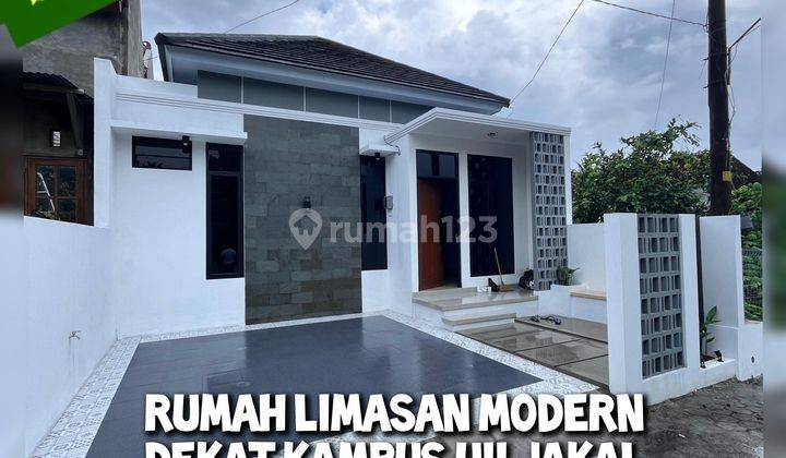 Rumah Limasan Modern Dekat Kampus Uii 1