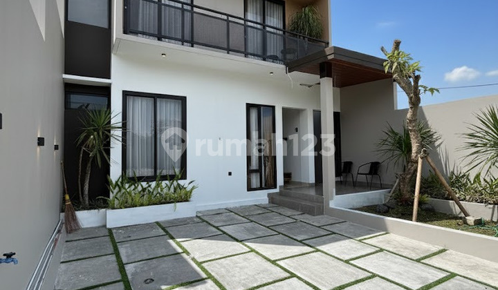 Rumah Mewah 2 Lantai Kontemporer Modern Full Furnished Timur Uii 2
