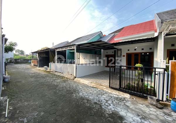 Rumah Cantik Minimalis Dalam Perumahan Bumi Tamanan Regency