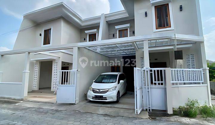 Rumah Baru Siap Huni 2 lantai Dalam Ringroad dekat UPN