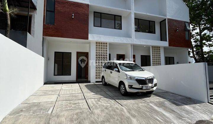 Rumah 2 lantai Modern Scandinavian utara Jogjabay