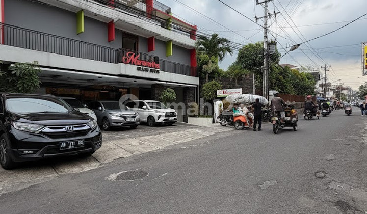 Hotel Istimewa 5 Floors + Basement 29 Rooms Fully Furnished Including Management Ring 1 Malioboro 2