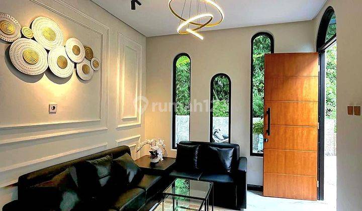 Rumah Super Exclusive Siap Huni Full Furnished Jakal km 10 dkt UGM dan UII 1