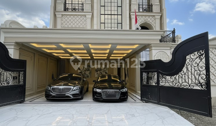 Rumah Mewah Lux 3 Lantai Dekat Pusat Kota Jogja