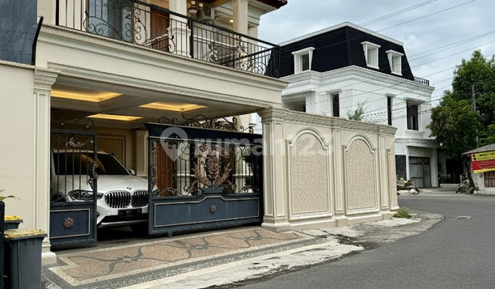 Rumah Villa Mewah Mediteran dekat Tugu Jogja 2