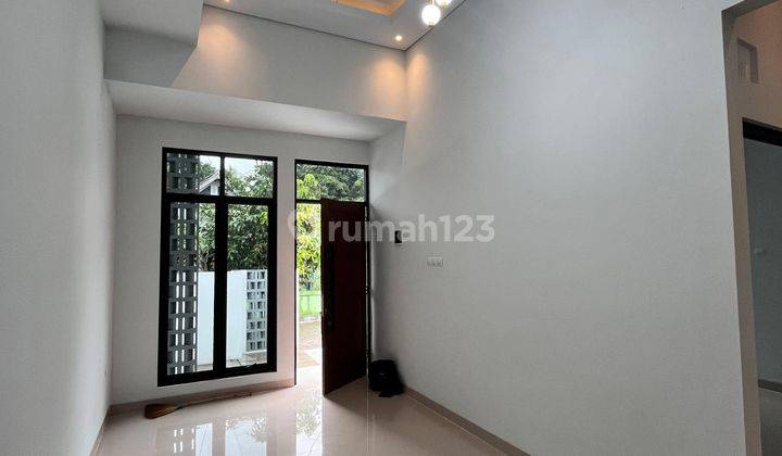 Rumah Limasan Modern Dekat Kampus Uii 2