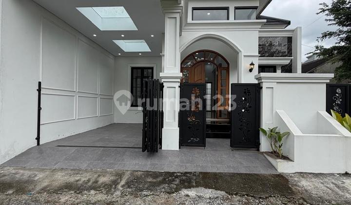 Classic modern luxury house READY TO OCCUPY near UII Jakal. 2