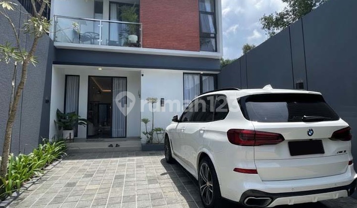 CONTEMPORARY 2-STORY MODERN HOUSE IN A 4-UNIT MINI CLUSTER LAVANYA JOGJA 2