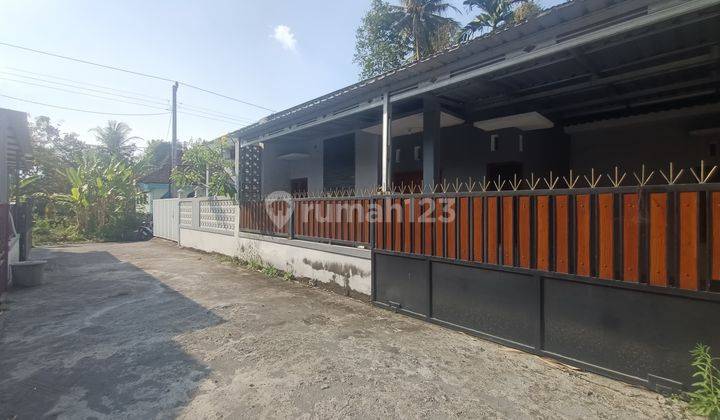 Rumah Minimalis di Cluster Kwagon Godean 2