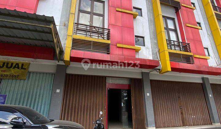 Dijual Ruko Strategis 3 Lantai di Seturan 1