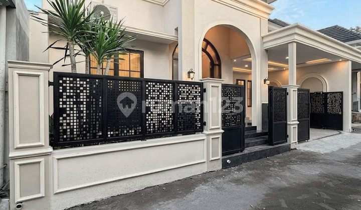 Rumah Mewah Desain Klasik Mediteran Modern Utara Jogja Bay Rumah Mewah Desain Klasik Mediteran Modern Utara Jogja Bay