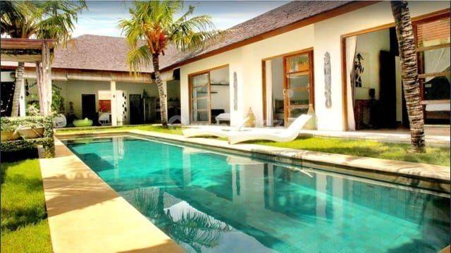 Leasehold Villa BeachSide Sanur 1