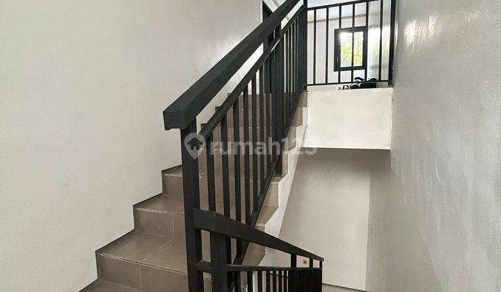 Semi Furnished House North Nangka 2