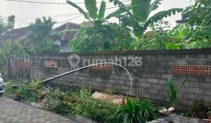 Tanah di Gatsu Timur