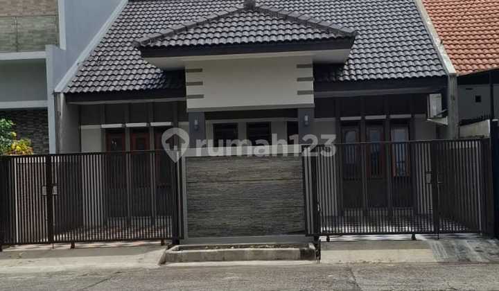 For Sale. Nice, Cheap, Comfortable House in Holis Garden, Bandung. 2