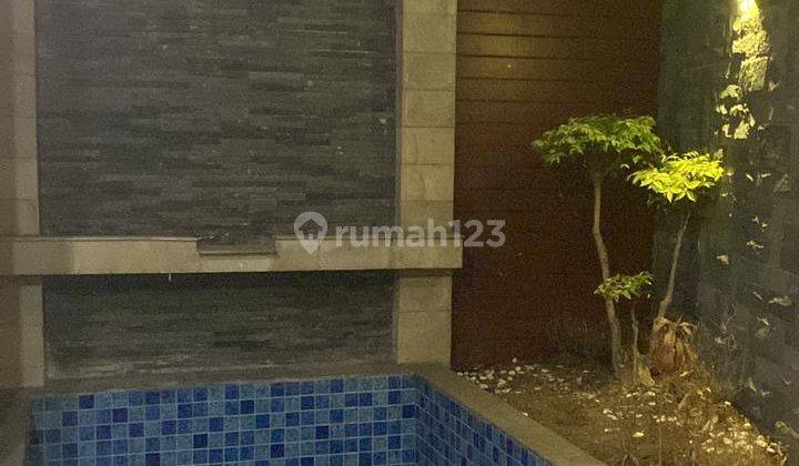 Dijual Rumah Murah Full Furnished Dengan Kolam Renang Di Komplek Setraduta 2